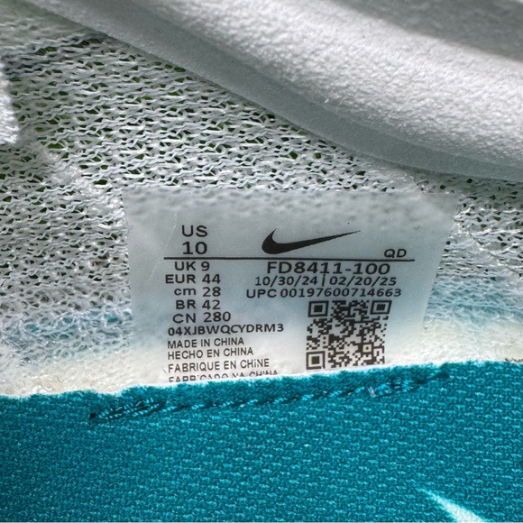 Size 10 - Mens Nike Air Zoom Victory Track Shoes White Green - FD8411-100 - Picture 7 of 7